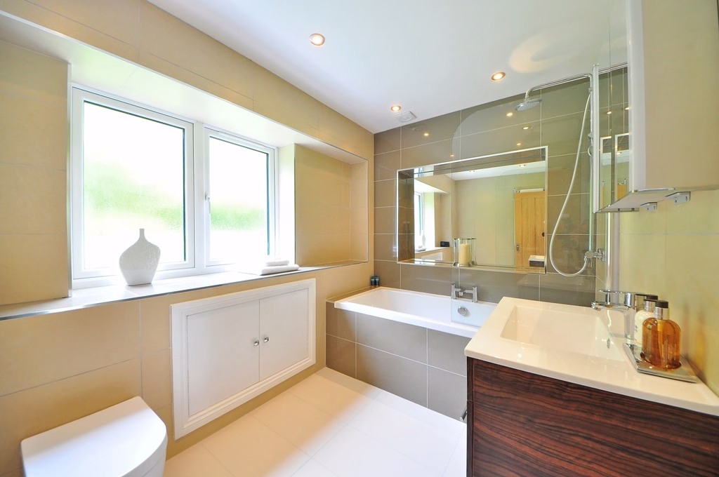 Marlow — bathroom