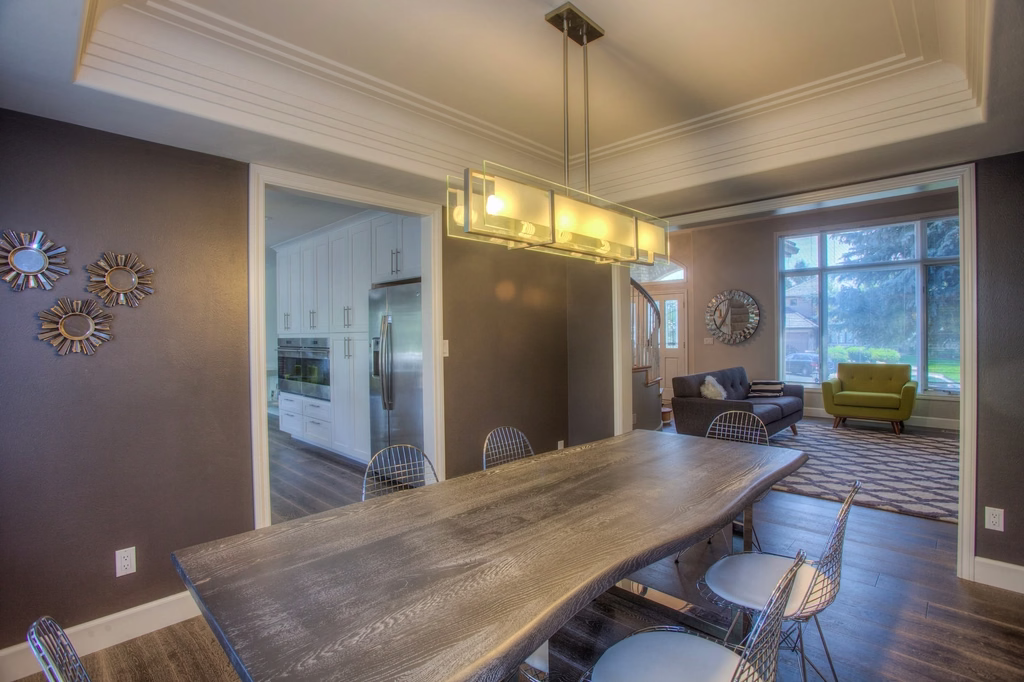 Wattle Lane — dining area